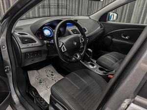 Седан Renault Fluence 2016 года, 829000 рублей, Красноярск