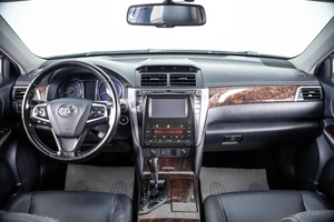 Седан Toyota Camry 2015 года, 2399000 рублей, Пермь