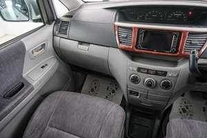 Минивэн Toyota Noah 2003 года, 799000 рублей, Красноярск