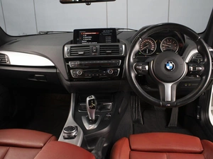 Хетчбэк BMW 1 серия 2015 года, 1640000 рублей, Омск