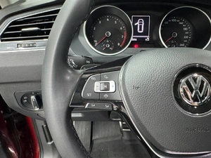 Внедорожник Volkswagen Tiguan 2019 года, 2480000 рублей, Красноярск
