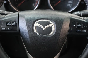 Седан Mazda 3 2009 года, 969000 рублей, Омск