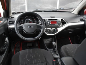 Хетчбэк Kia Picanto 2012 года, 890000 рублей, Краснодар