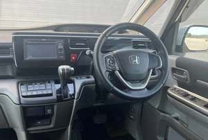 Минивэн Honda Stepwgn 2018 года, 1890000 рублей, Солонцы