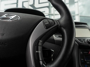 Седан Hyundai Elantra 2015 года, 1260000 рублей, Краснодар