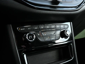 Хетчбэк Opel Astra 2019 года, 1450000 рублей, Волгоград