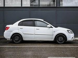 Хетчбэк Kia Rio 2009 года, 694000 рублей, Кирилловка
