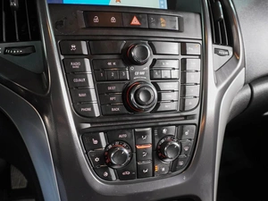 Хетчбэк Opel Astra 2010 года, 699000 рублей, Воронеж