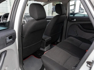 Хетчбэк Ford Focus 2011 года, 720000 рублей, Краснодар