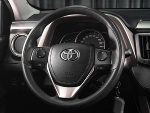Внедорожник Toyota RAV4 2014 года, 1849000 рублей, Тюмень