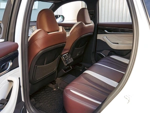 Внедорожник Geely Monjaro 2024 года, 3490000 рублей, Краснодар