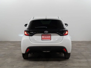 Хетчбэк Toyota Yaris 2021 года, 1220000 рублей, Красноярск