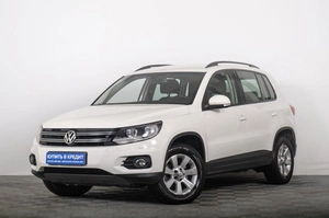 Внедорожник Volkswagen Tiguan 2018 года, 2209000 рублей, Томск