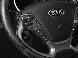 Седан Kia Rio 2015 года, 915000 рублей, Омск