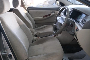 Седан Toyota Corolla 2000 года, 579000 рублей, Омск