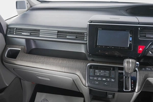 Минивэн Honda Stepwgn 2016 года, 1979000 рублей, Кемерово