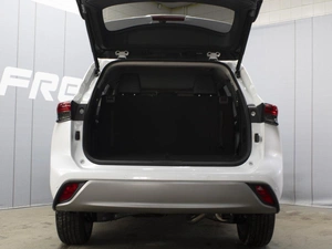 Внедорожник Toyota Highlander 2025 года, 6000000 рублей, Омск