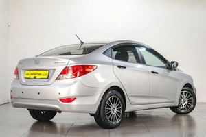 Седан Hyundai Solaris 2014 года, 969000 рублей, Челябинск