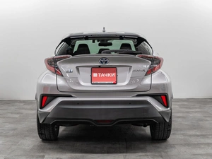 Внедорожник Toyota C-HR 2017 года, 1899000 рублей, Красноярск