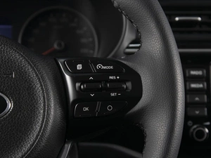 Седан Kia Rio 2020 года, 1450000 рублей, Омск