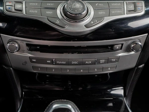 Седан Infiniti M56 2010 года, 1389000 рублей, Тюмень