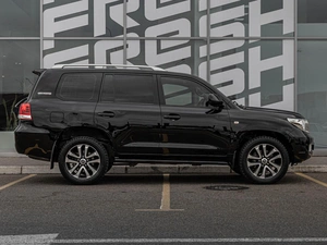 Внедорожник Toyota Land Cruiser 2011 года, 3130000 рублей, Краснодар