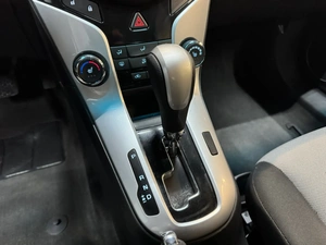 Хетчбэк Chevrolet Cruze 2013 года, 797000 рублей, Красноярск