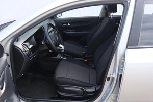 Седан Kia Rio 2018 года, 1400000 рублей, Клинцы