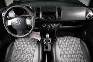 Хетчбэк Nissan Note 2013 года, 809000 рублей, Сургут