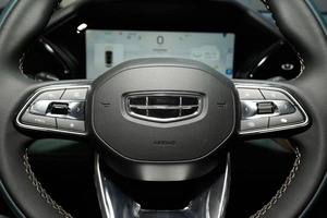Внедорожник Geely Monjaro 2023 года, 3849000 рублей, Ульяновск