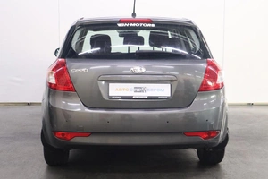 Хэтчбек Kia Ceed 2010 года, 770000 рублей, Брянск