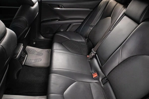 Седан Toyota Camry 2020 года, 2799000 рублей, Сургут