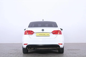 Седан Volkswagen Jetta 2013 года, 1039000 рублей, Омск