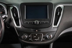 Седан Chevrolet Malibu 2017 года, 1269000 рублей, Сургут