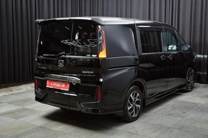 Минивэн Honda Stepwgn Spada 2019 года, 2350000 рублей, Красноярск