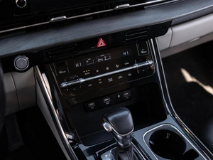 Минивэн Kia Carnival 2021 года, 4099000 рублей, Большой Сочи