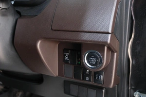 Минивэн Toyota Roomy 2018 года, 1089000 рублей, Омск