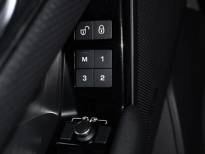 Внедорожник Land Rover Range Rover Velar 2017 года, 3649000 рублей, Санкт-Петербург