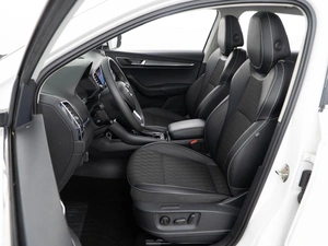 Внедорожник Skoda Karoq 2021 года, 2397400 рублей, Москва