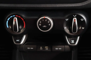 Хетчбэк Kia Rio X-Line 2018 года, 899000 рублей, Пермь