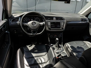 Внедорожник Volkswagen Tiguan 2017 года, 2375000 рублей, Краснодар