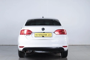 Седан Volkswagen Jetta 2013 года, 889000 рублей, Челябинск