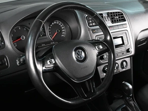 Седан Volkswagen Polo 2019 года, 1549000 рублей, Аксай