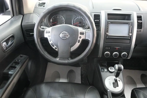 Внедорожник Nissan X-Trail 2013 года, 1319000 рублей, Омск