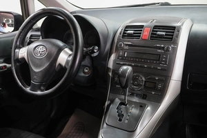 Хетчбэк Toyota Auris 2007 года, 759000 рублей, Новокузнецк