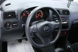 Седан Volkswagen Polo 2018 года, 768000 рублей, Солонцы