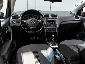 Седан Volkswagen Polo 2017 года, 1380000 рублей, Краснодар