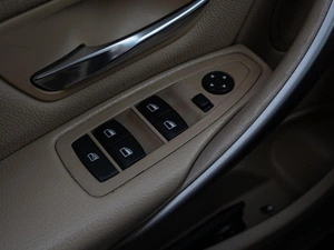 Седан BMW 3 серия 2013 года, 1300000 рублей, Краснодар