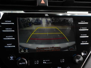 Седан Toyota Camry 2021 года, 3049000 рублей, Тюмень