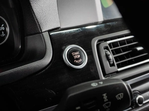 Седан BMW 5 серия 2010 года, 1900000 рублей, Тюмень